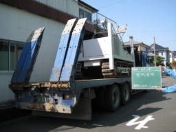 井戸掘削機搬出
