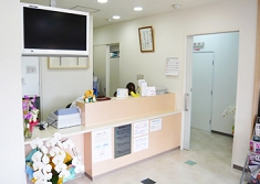 clinic_img_uketsuke.jpg